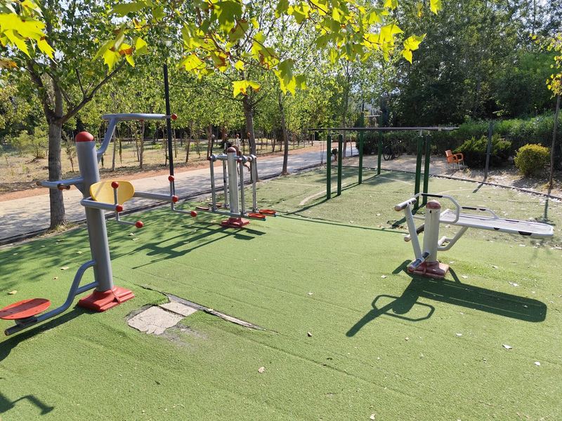 Parku i Madh — Liqeni, Tiranë — foto 2